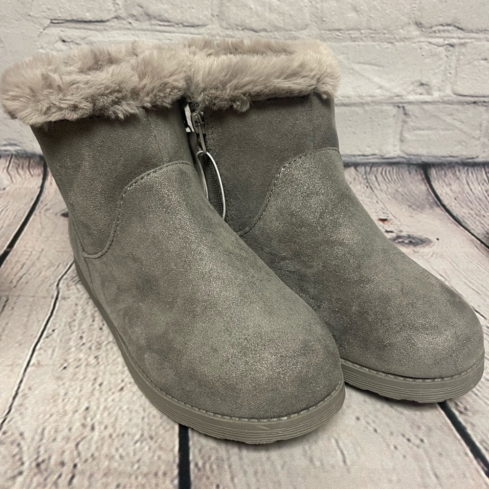 Girls Cat & Jack boots, NWT